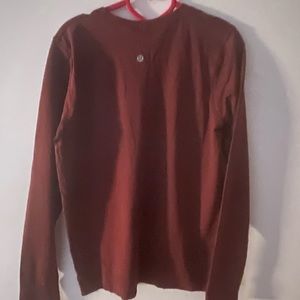 RARE Lululemon NWOT swiftly breathe relaxed-fit, red merlot, size 6